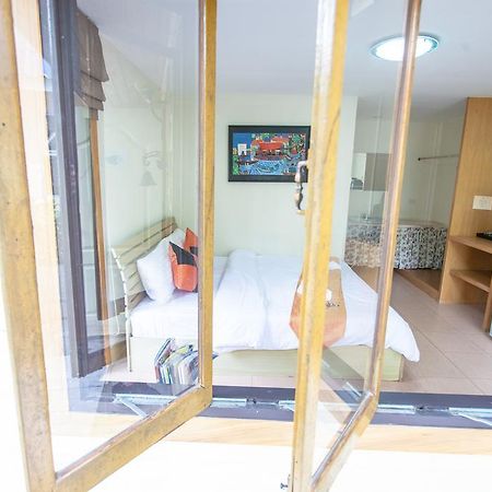 Dusit Talai Resort Nong Nam Daeng Extérieur photo