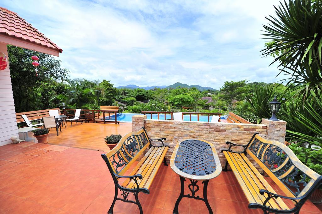 Dusit Talai Resort Nong Nam Daeng Chambre photo