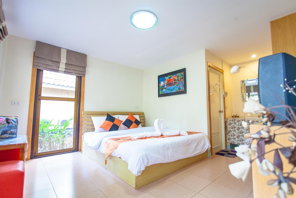 Dusit Talai Resort Nong Nam Daeng Extérieur photo