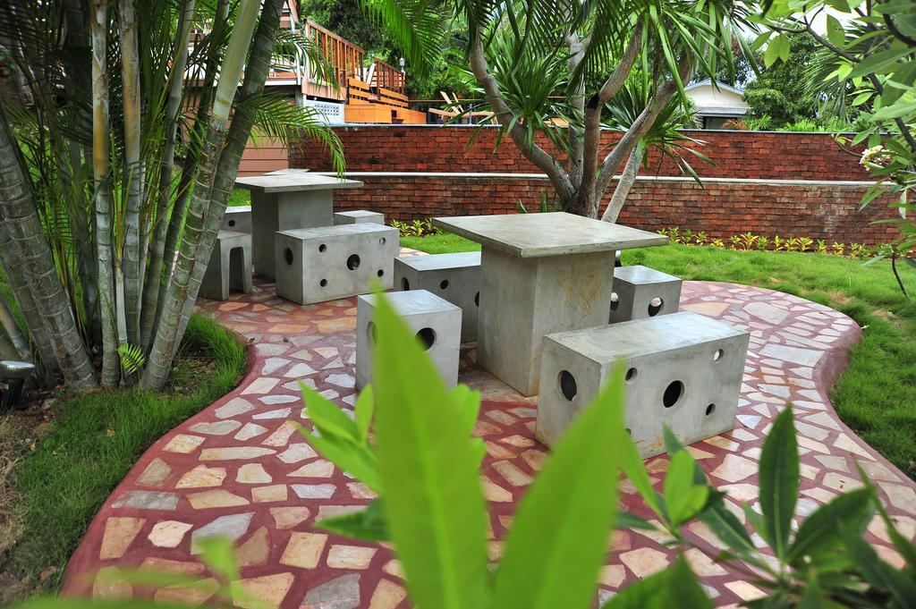 Dusit Talai Resort Nong Nam Daeng Extérieur photo