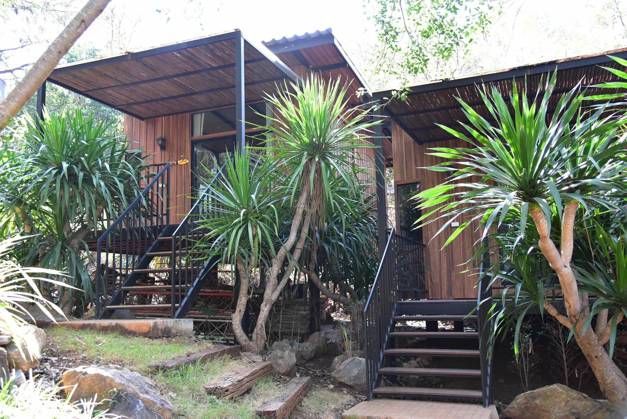 Dusit Talai Resort Nong Nam Daeng Extérieur photo