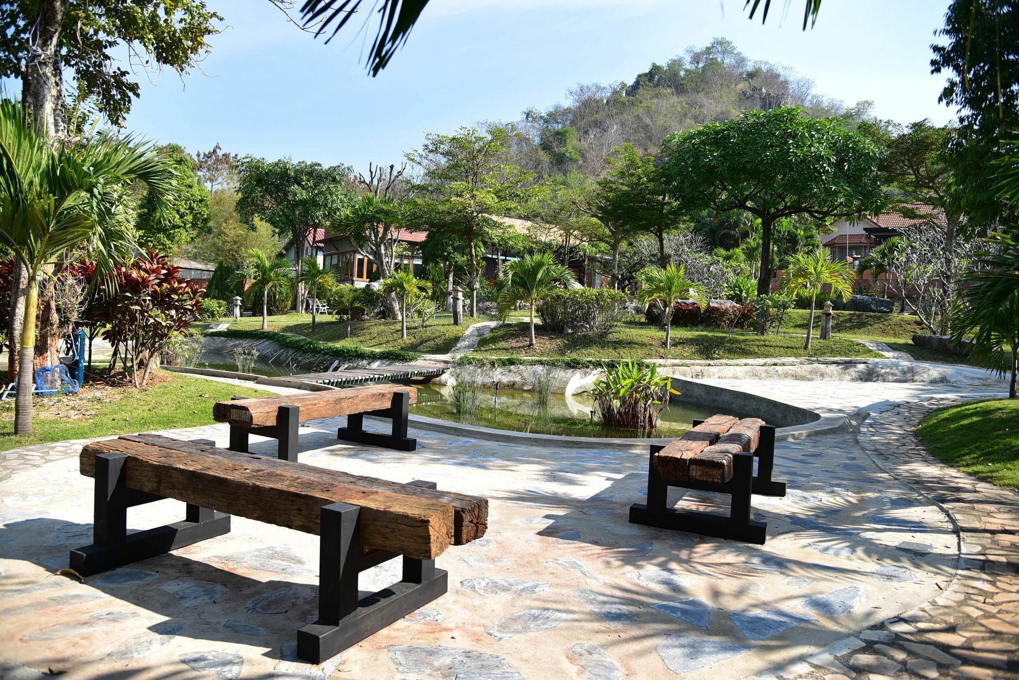Dusit Talai Resort Nong Nam Daeng Extérieur photo